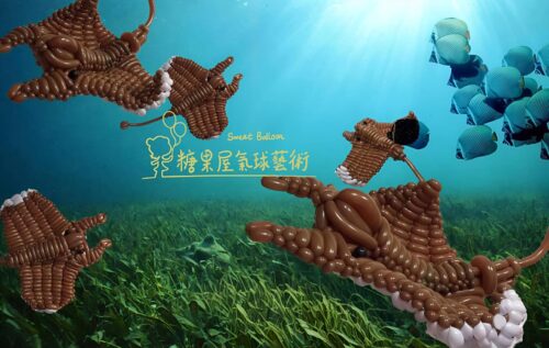高雄夢時代的氣球佈置，我們以「海洋世界」為主題，選擇優雅的魟魚作為主角